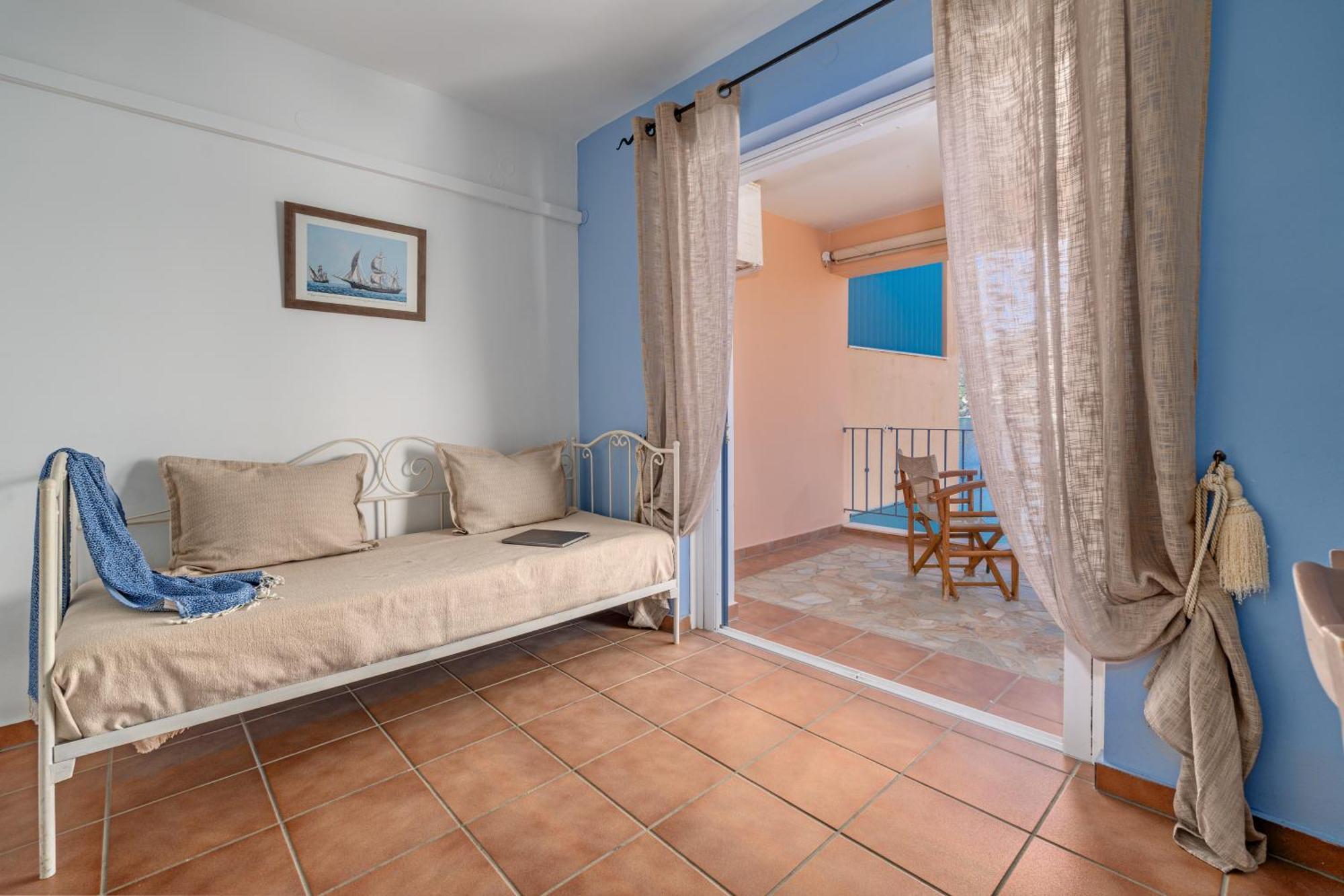 Niovi Seaview Apartments Agio Apóstoloi Exterior foto